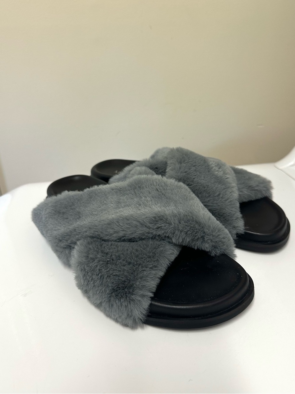M. Gemi The Pia Faux Fur Italian Leather Slip On Slides